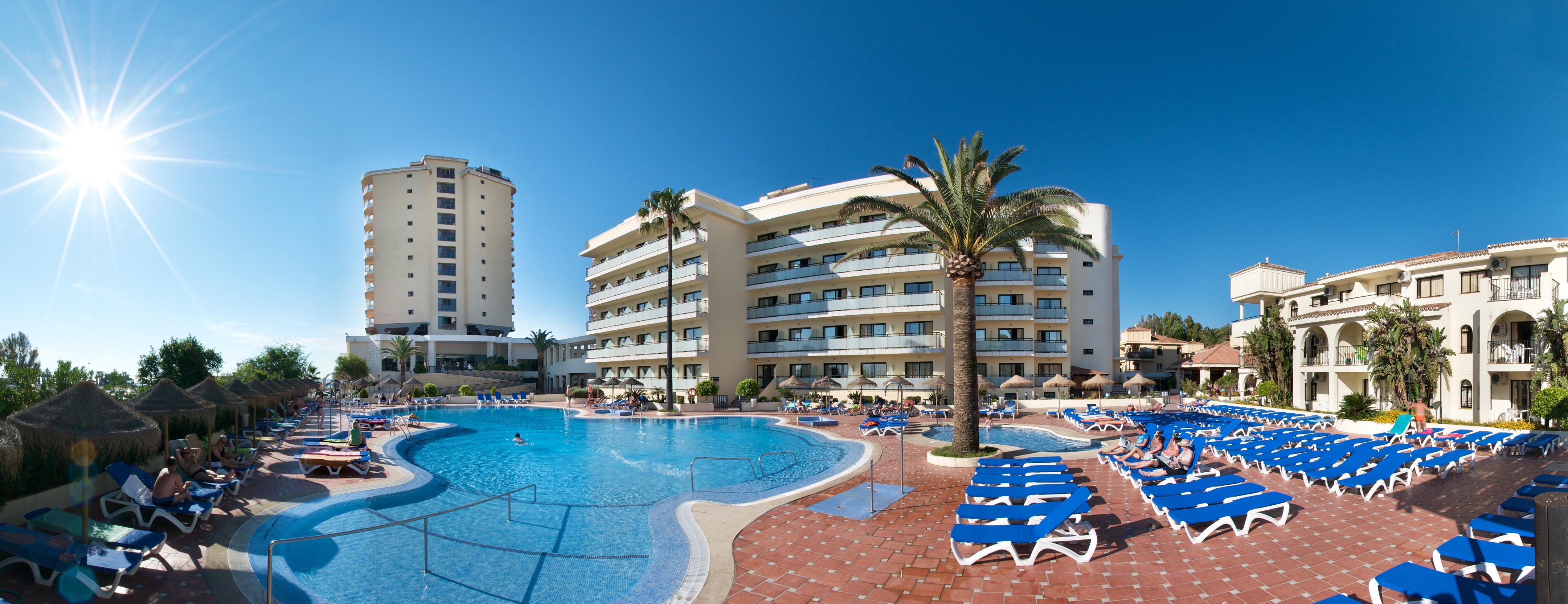 Hotel Puente Real Torremolinos Exterior photo