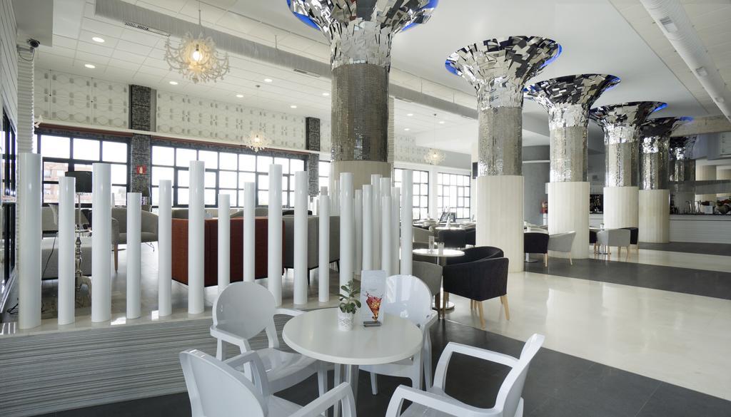 Hotel Puente Real Torremolinos Exterior photo